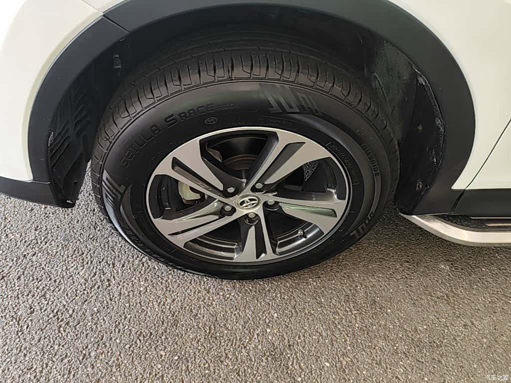 Toyota RAV4, 2016 23