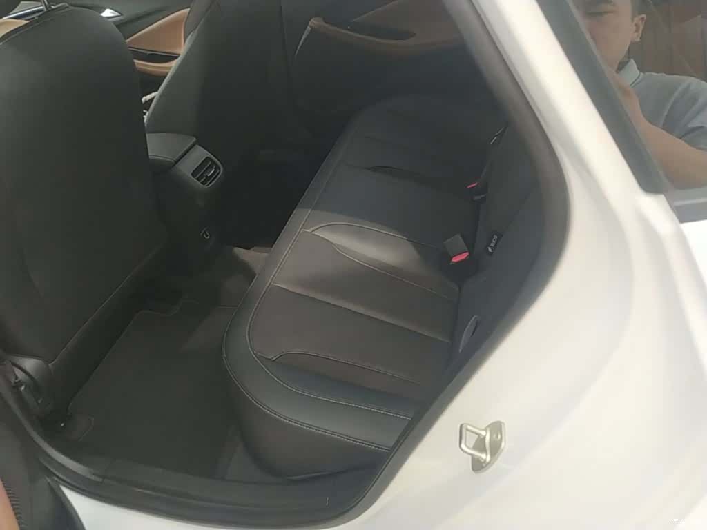 Buick Verano, 2022 17