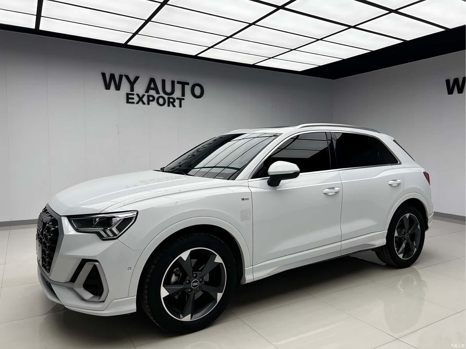 Audi Q3, 2021 1