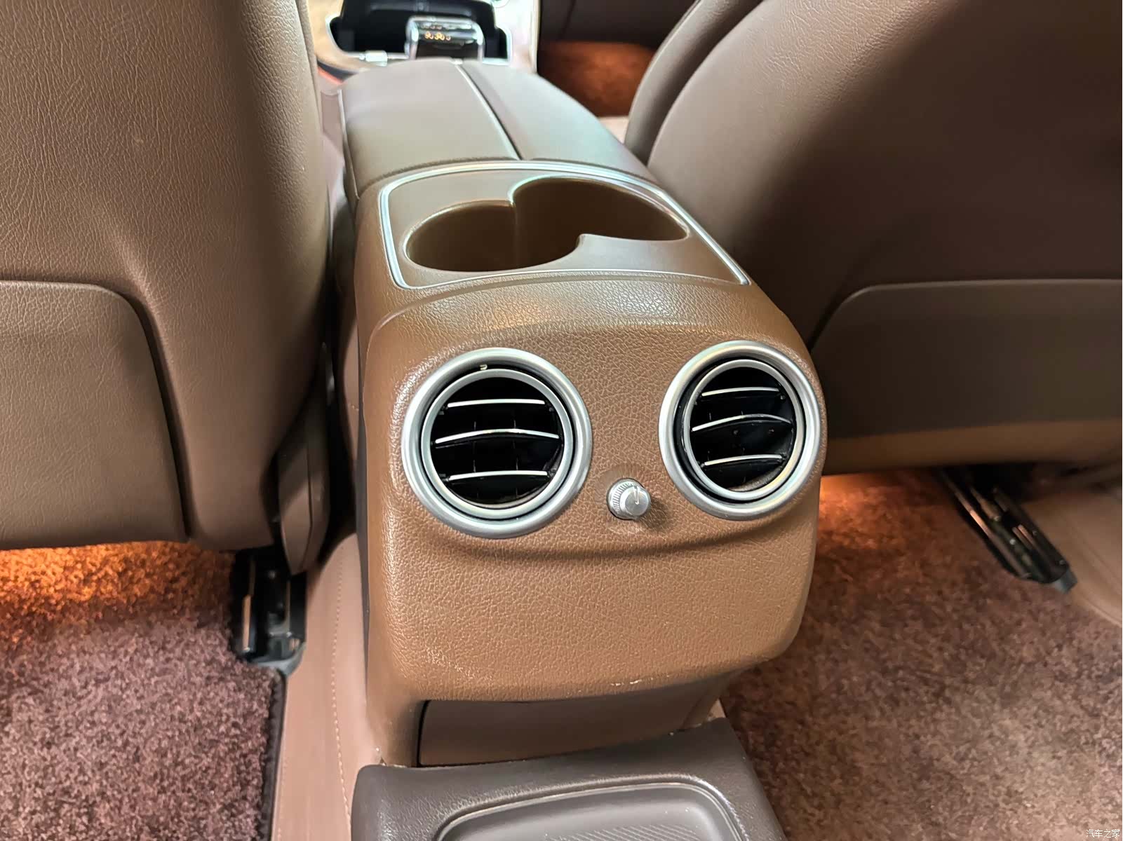 Mercedes-Benz E-Class, 2018 34