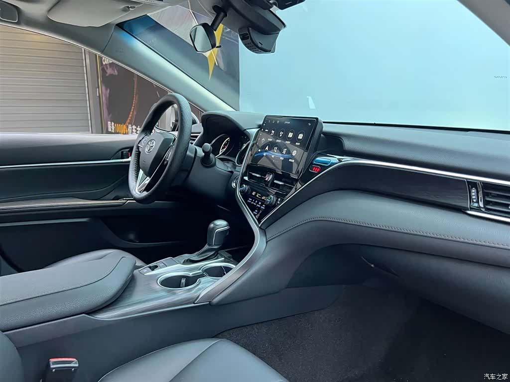 Toyota Camry, 2023 21