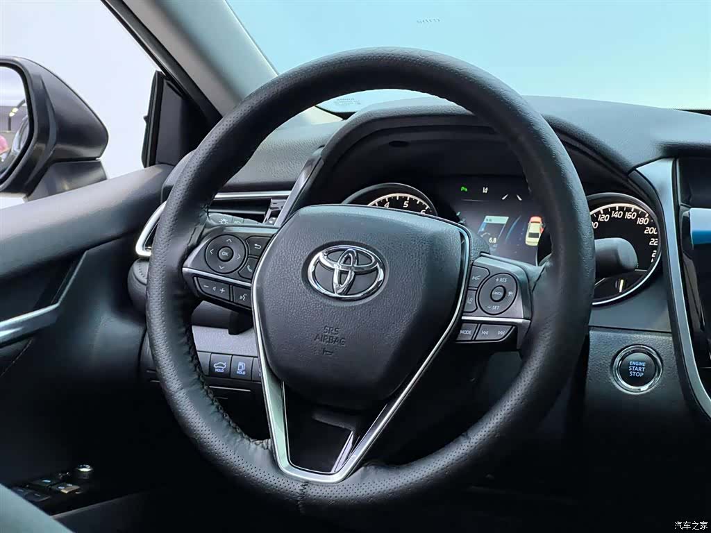 Toyota Camry, 2023 28