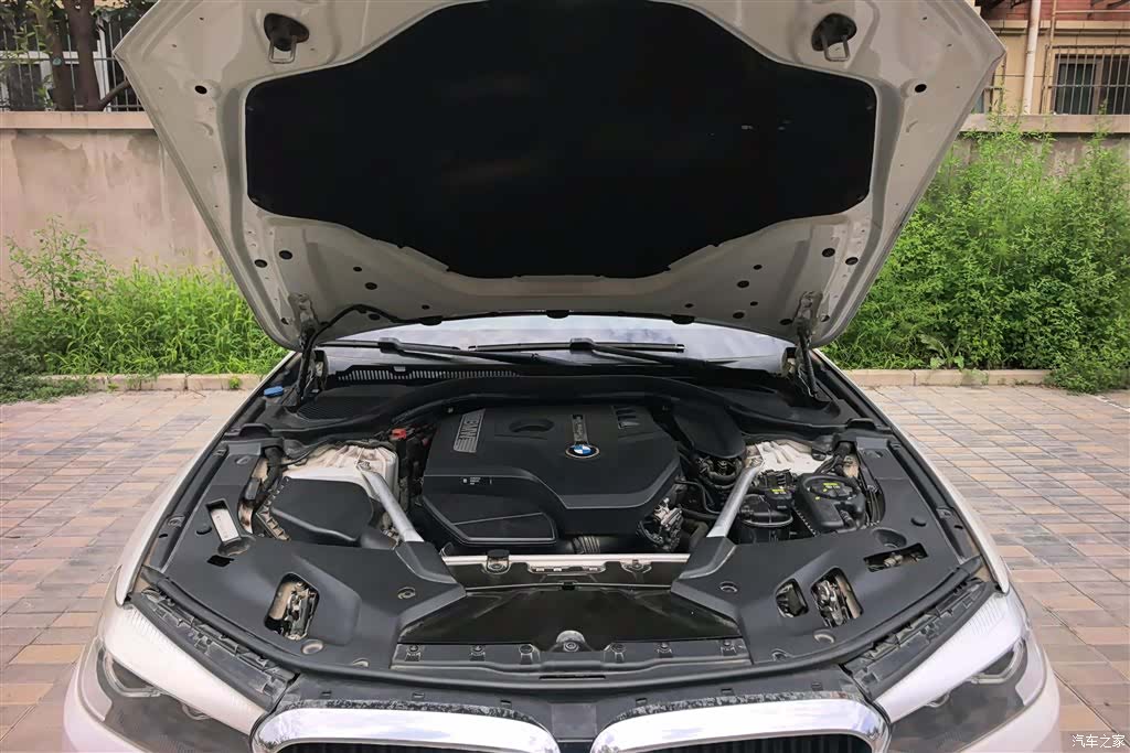 BMW 5 Series, 2020 10