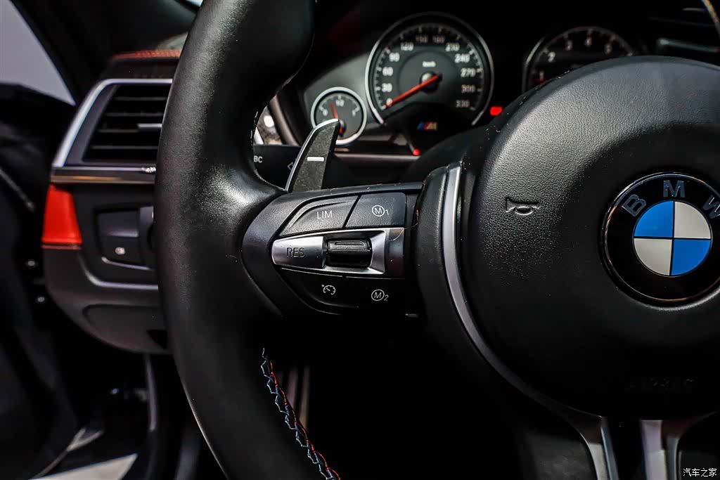BMW M4, 2019 13