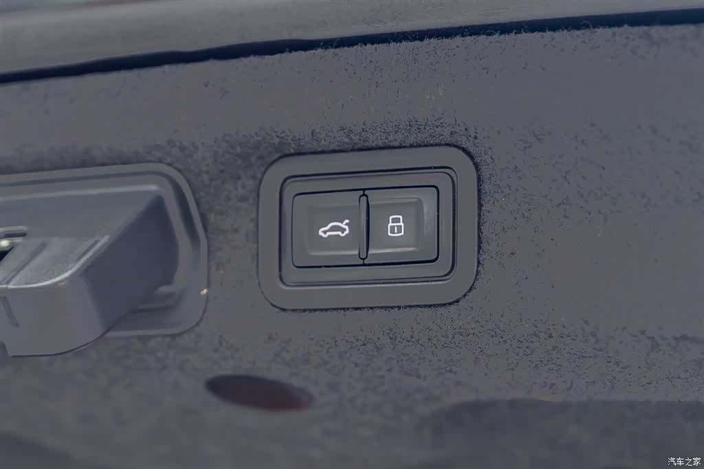 Audi A7L, 2024 10