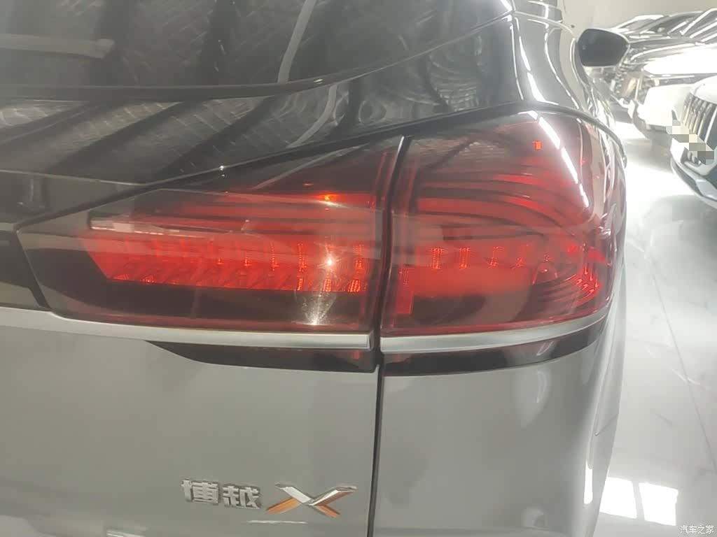 Geely Boyue, 2022 8