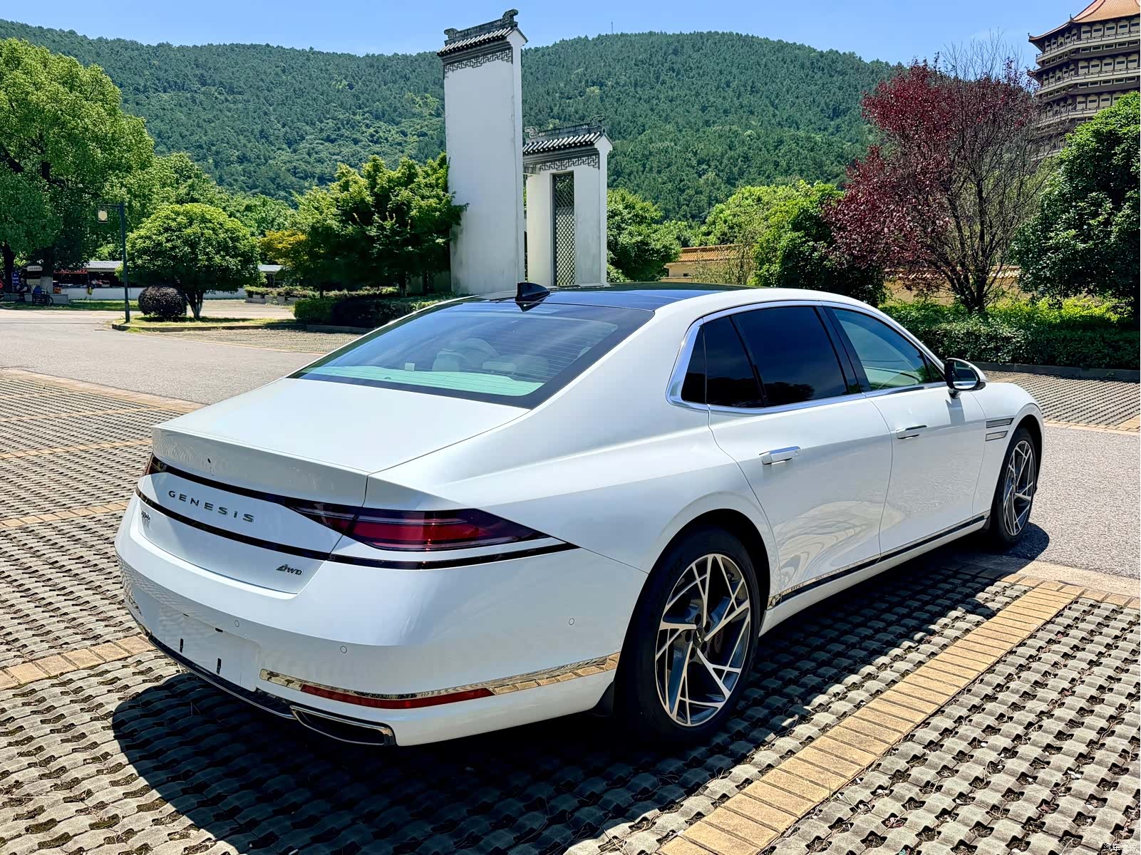 Genesis G90, 2023 все фото