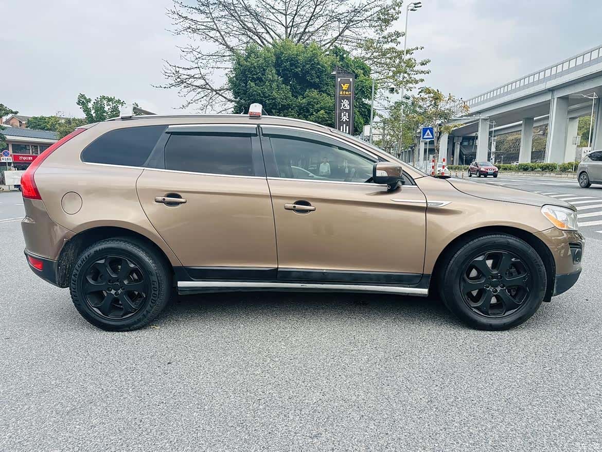 Volvo XC60, 2010 4