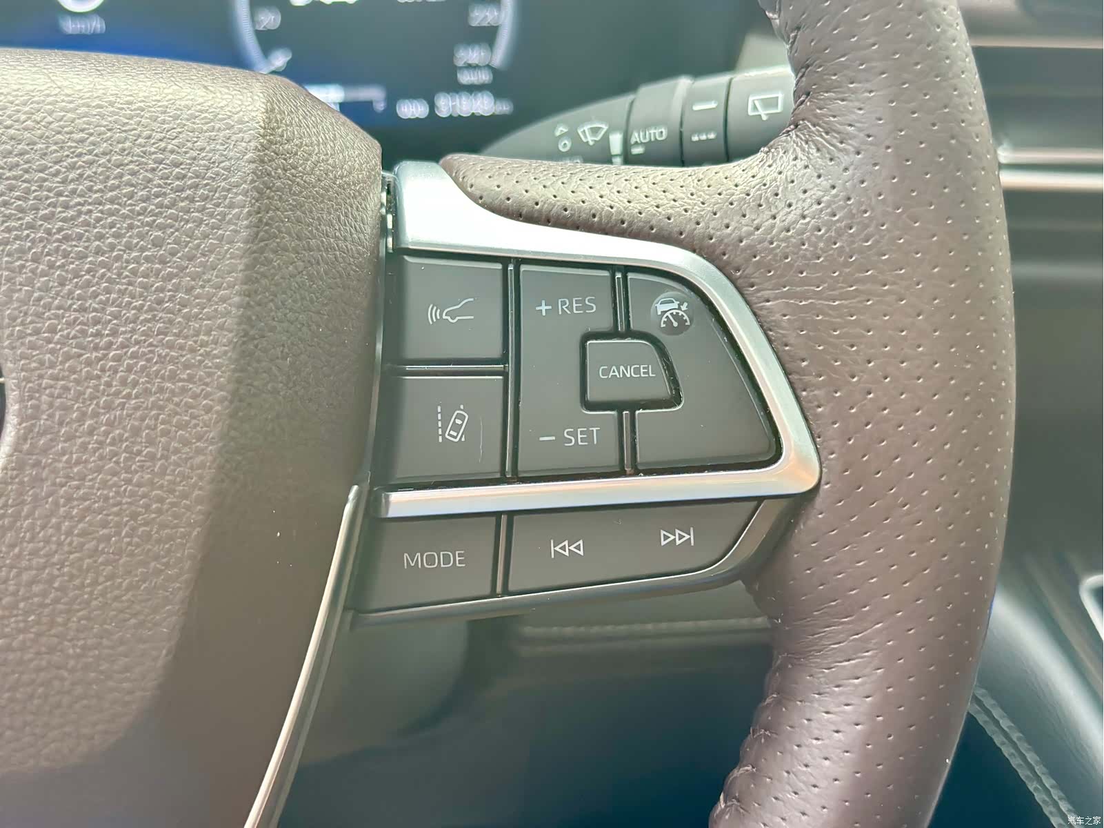 Toyota Sienna, 2023 23