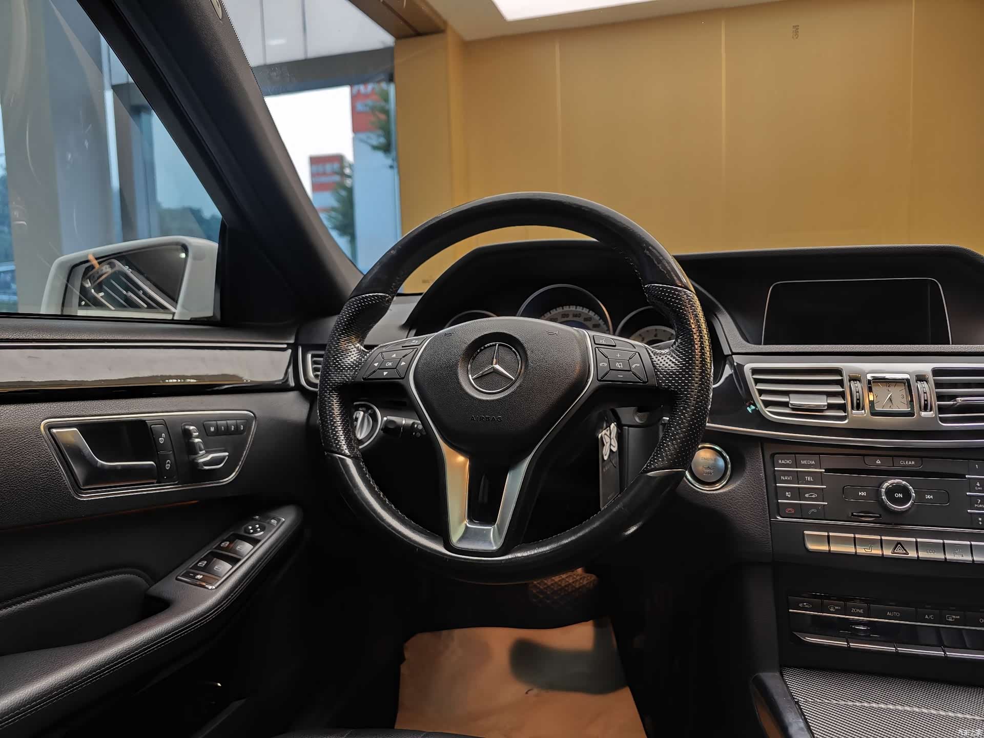 Mercedes-Benz E-Class, 2015 14