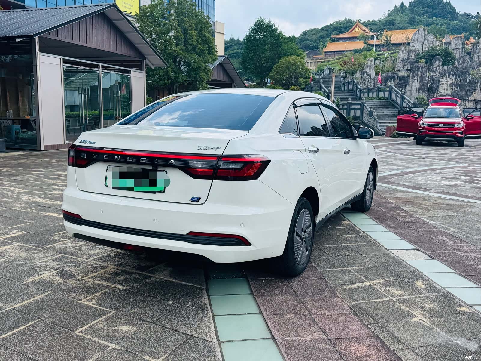 Nissan D60EV, 2023 3