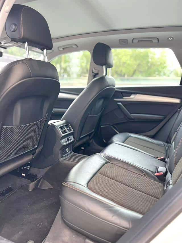 Audi Q5L, 2021 все фото
