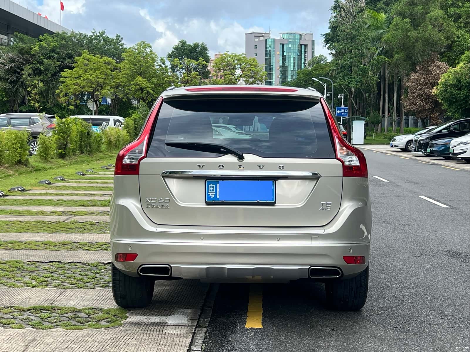 Volvo XC60, 2016 все фото