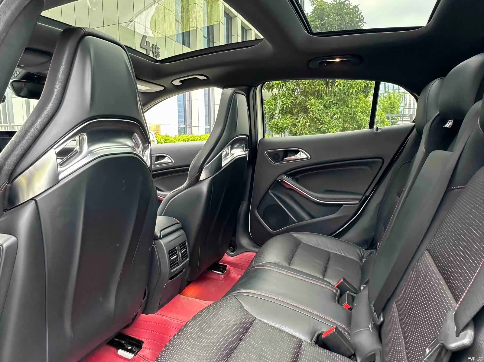 Mercedes-Benz GLA, 2018 11