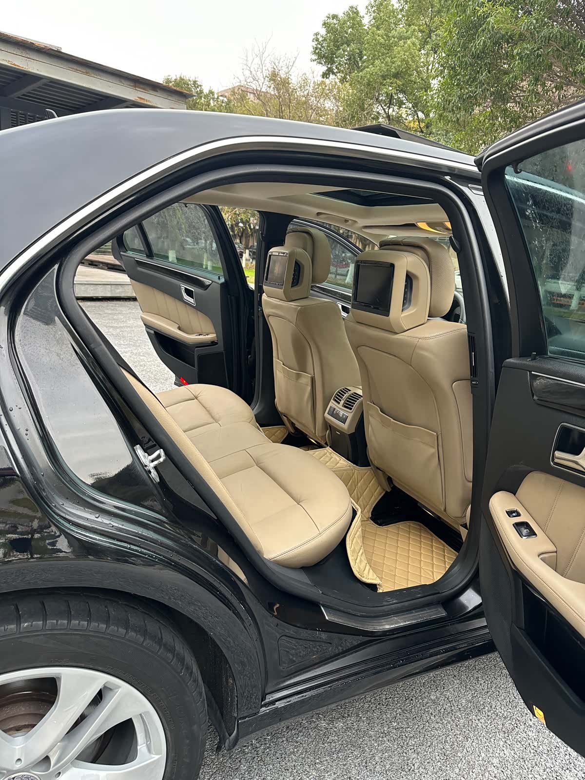 Mercedes-Benz E-Class, 2011 12