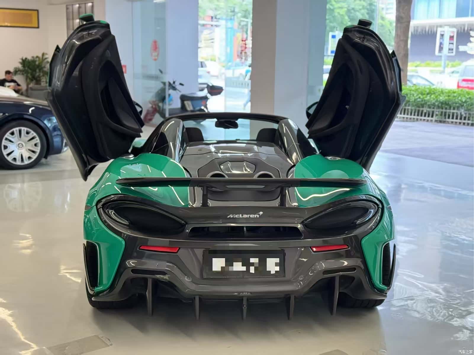 McLaren 600LT, 2020 4