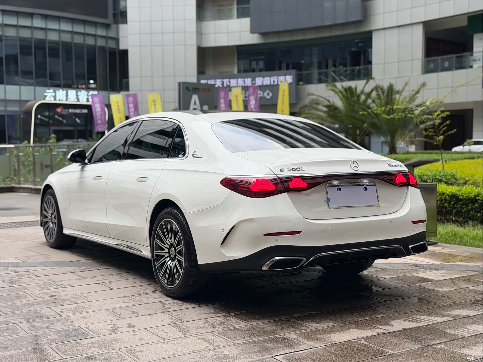 Mercedes-Benz E-Class, 2024 7