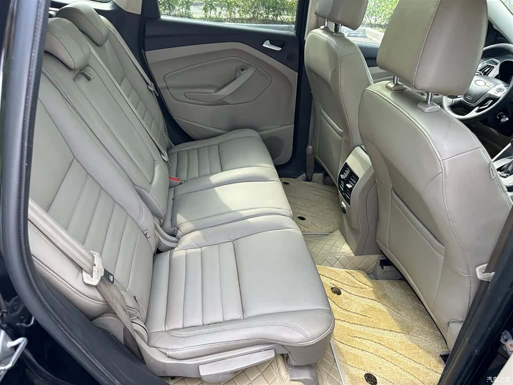 Ford Kuga, 2013 17