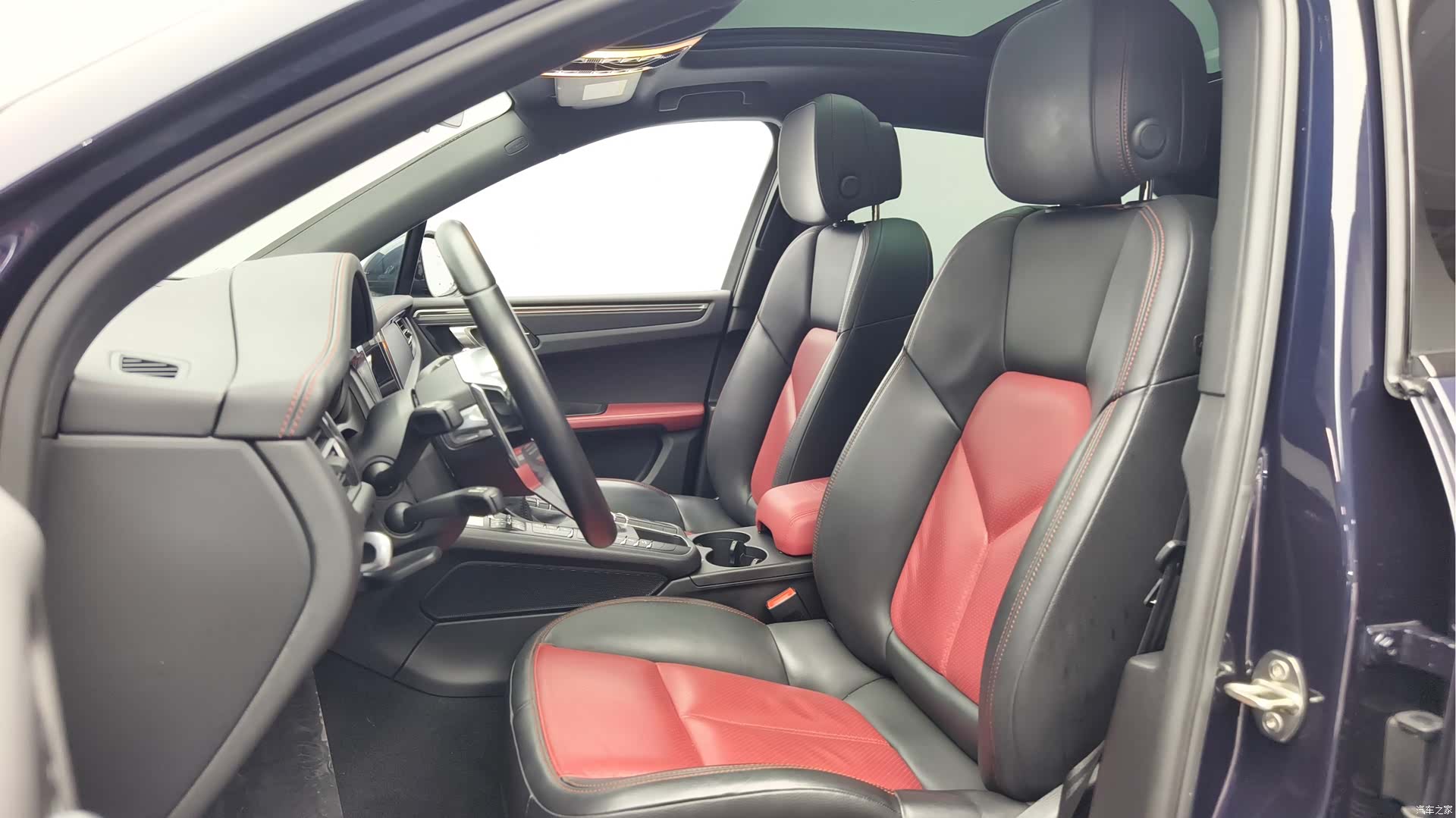 Porsche Macan, 2021 9