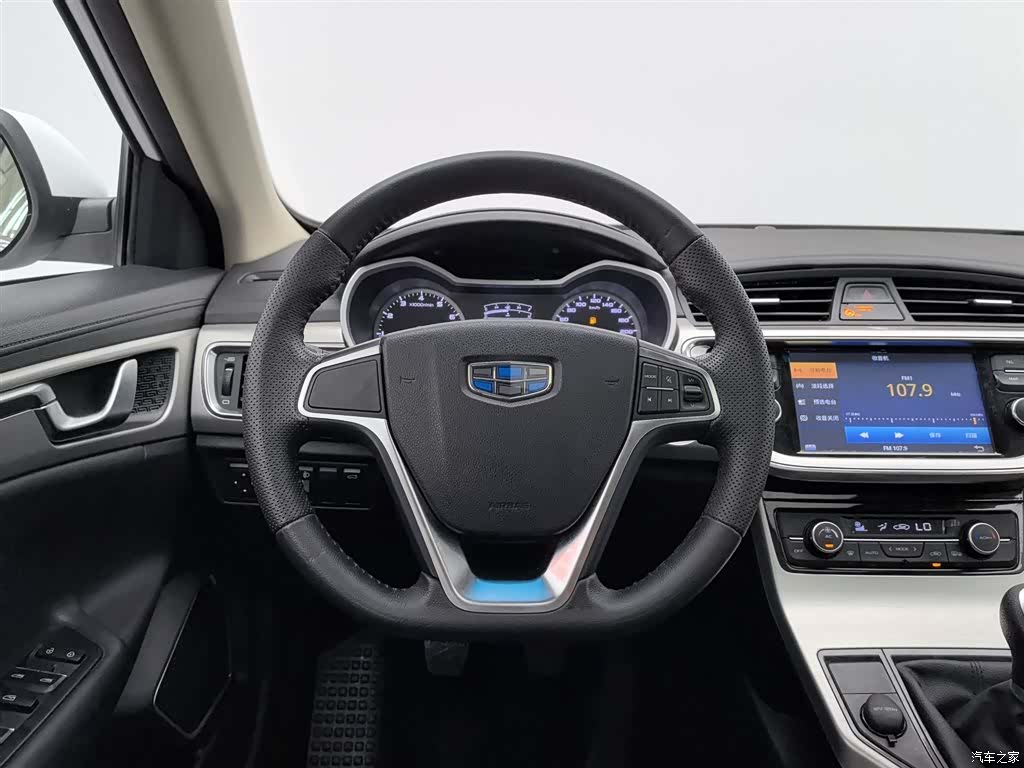 Geely Emgrand, 2017 11