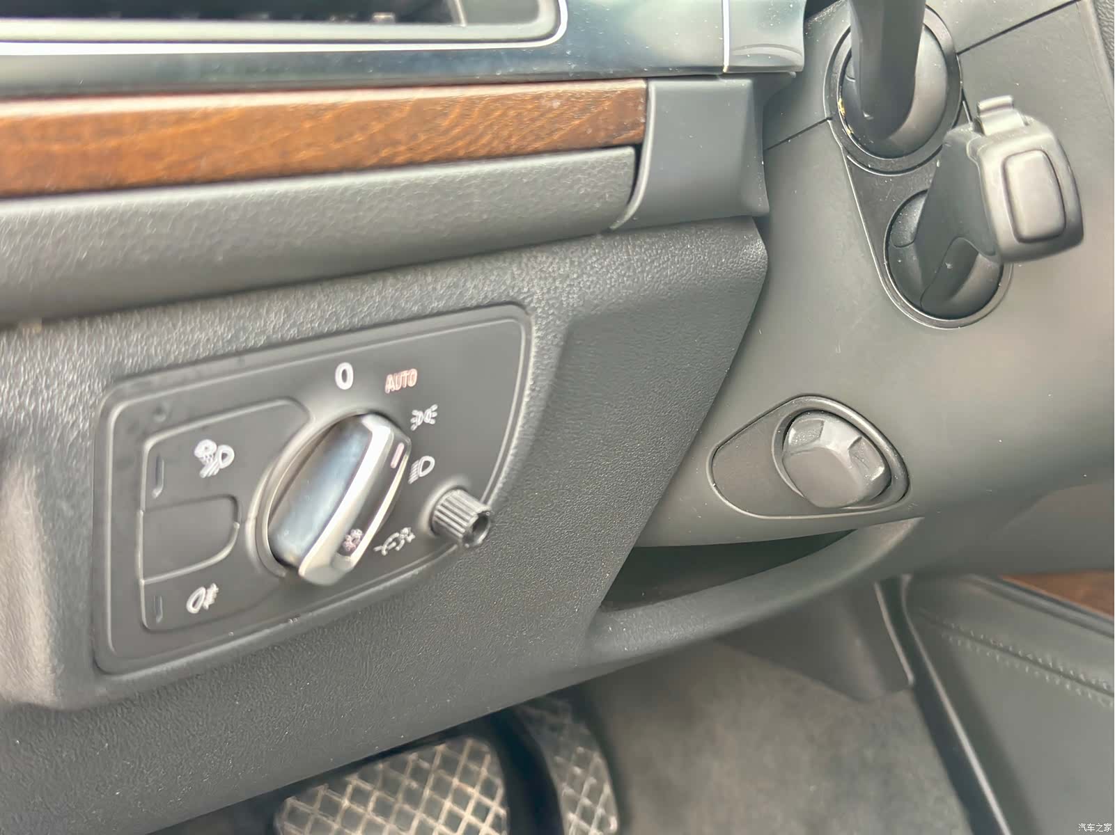 Audi A6L, 2012 18