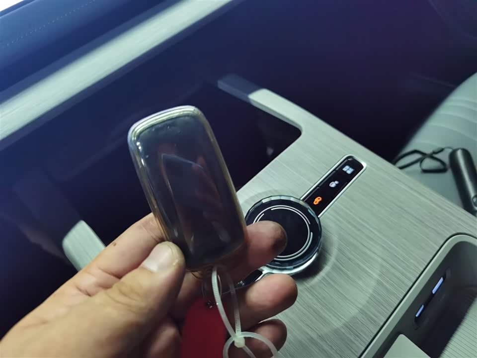 Geely Galaxy Galaxy E8