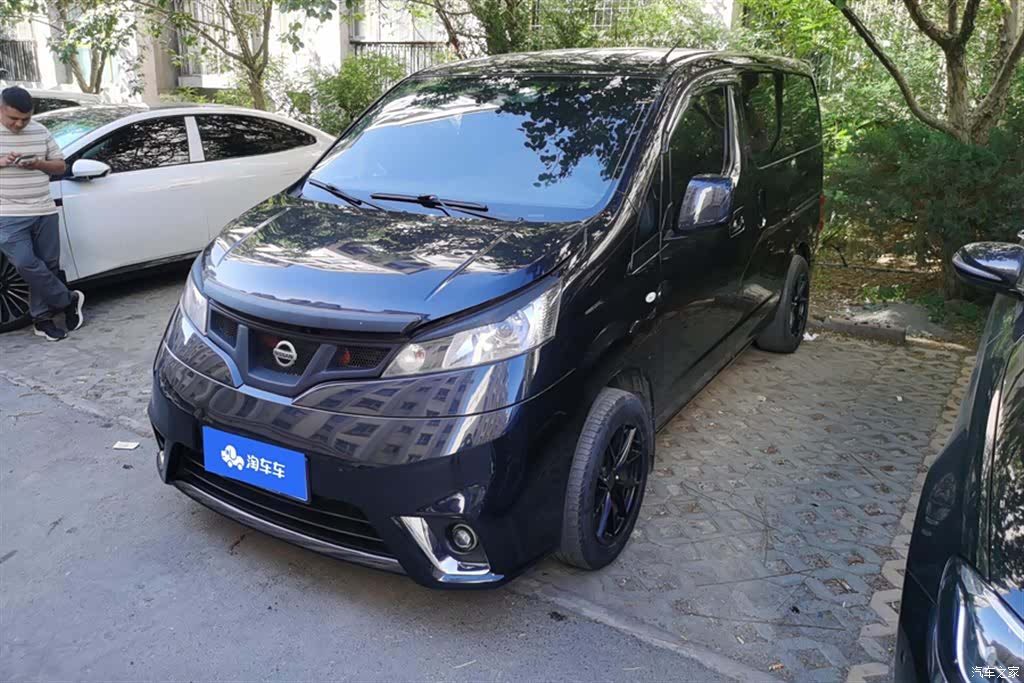 Nissan NV200