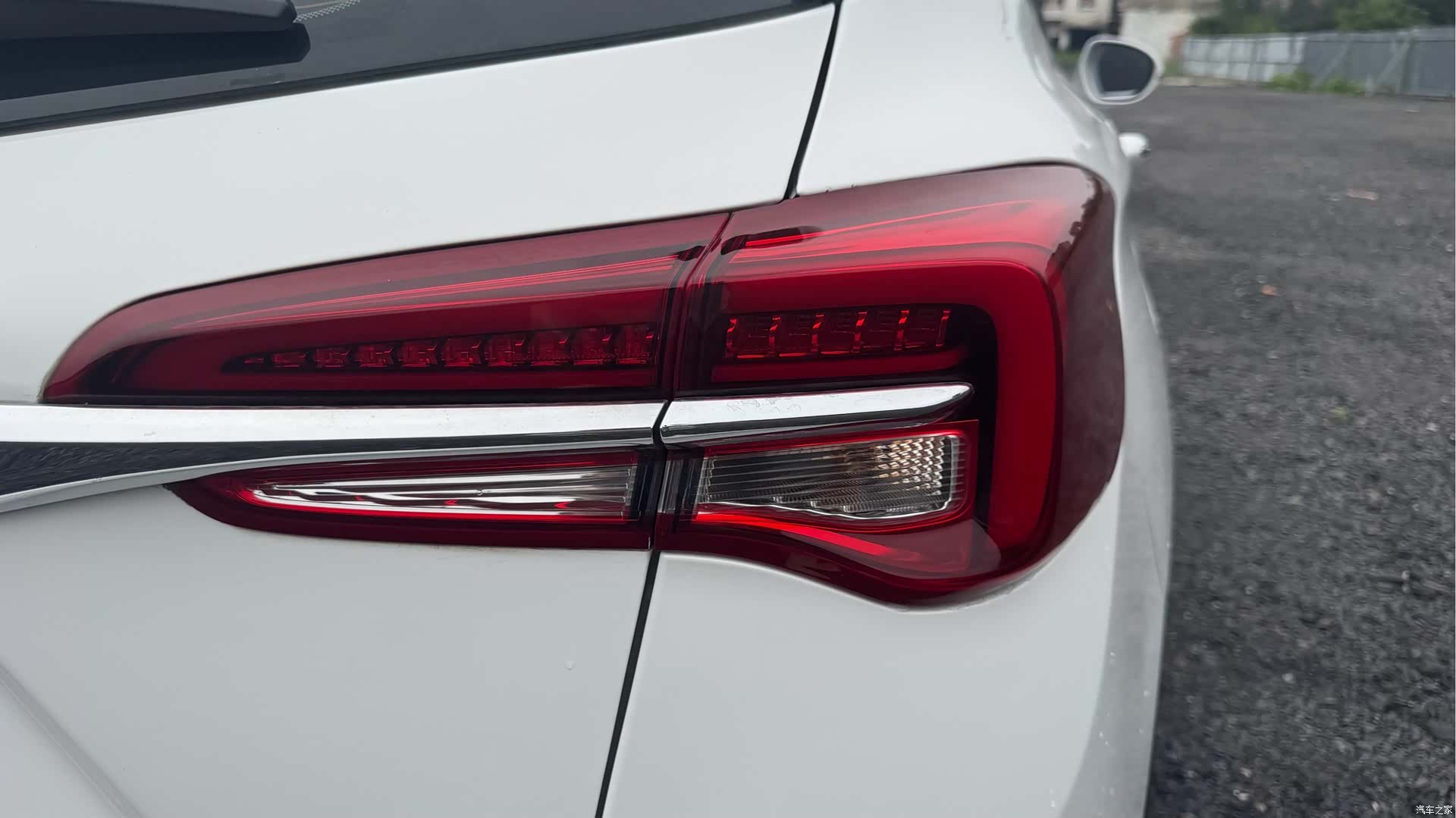 Buick Envision Plus, 2022 10