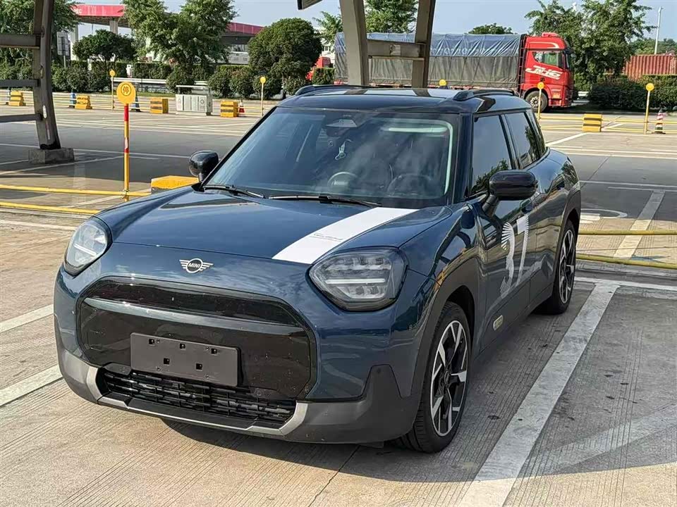 MINI Electric ACEMAN