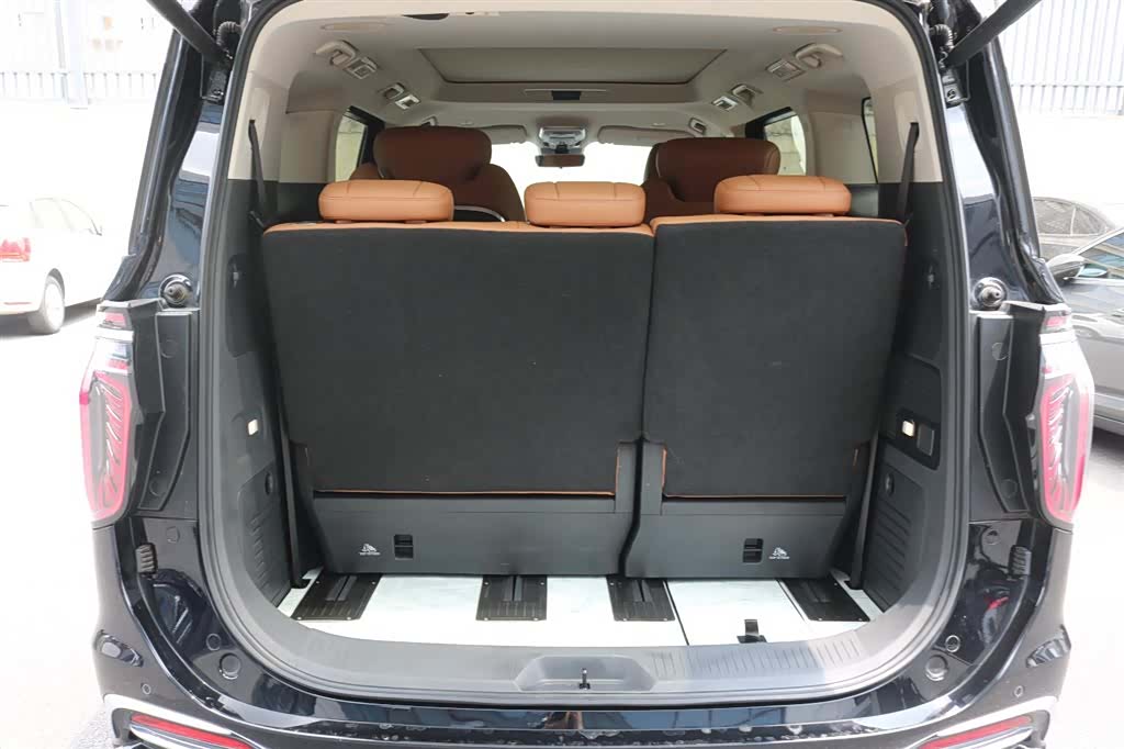 Hongqi HQ9, 2024 16