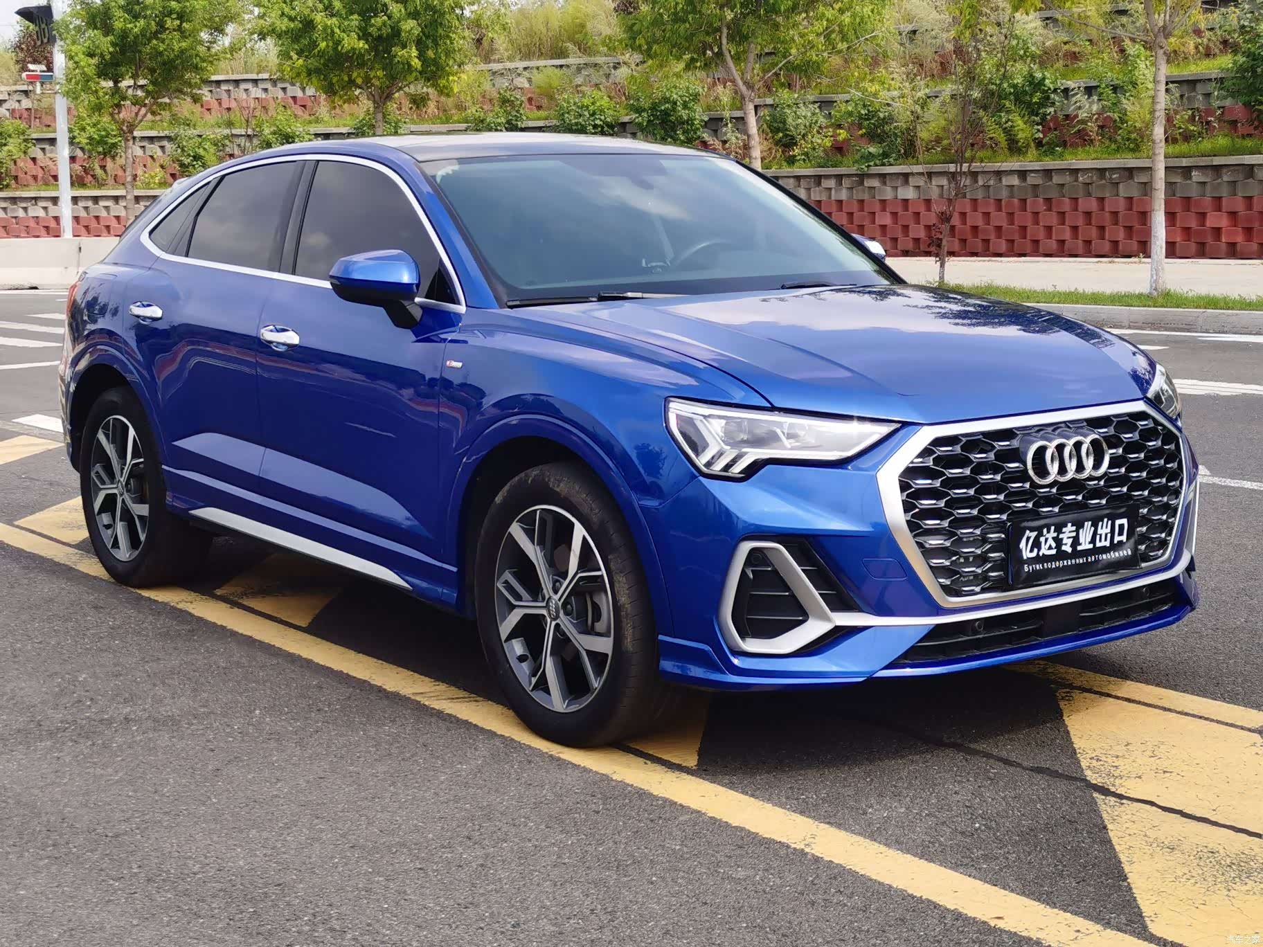 Audi Q3, 2021 1