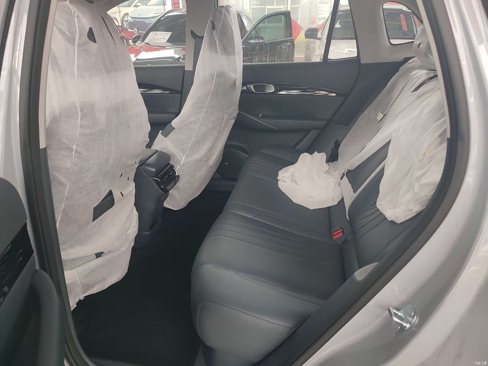 Geely Galaxy E5, 2026 все фото