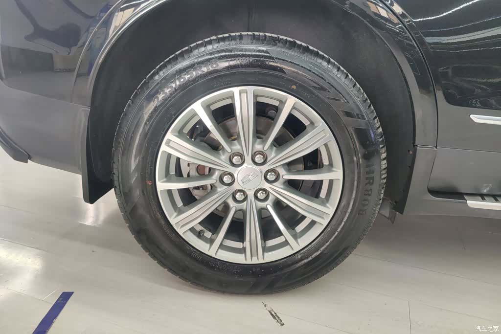 Cadillac XT5, 2017 6