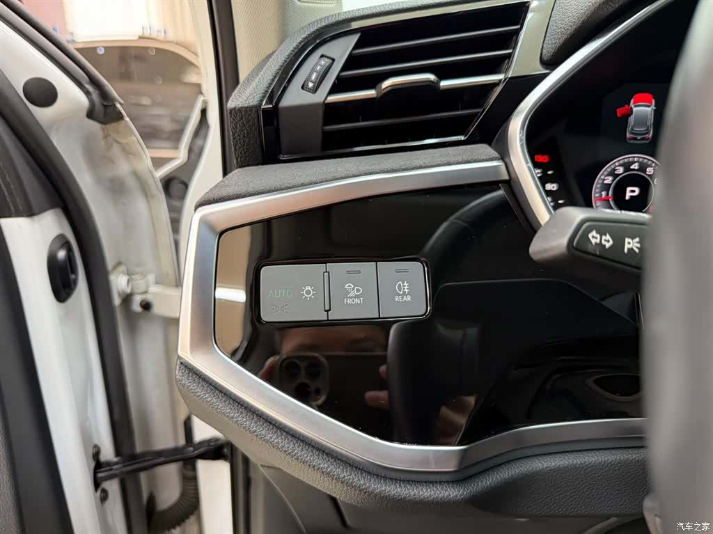Audi Q3, 2023 9
