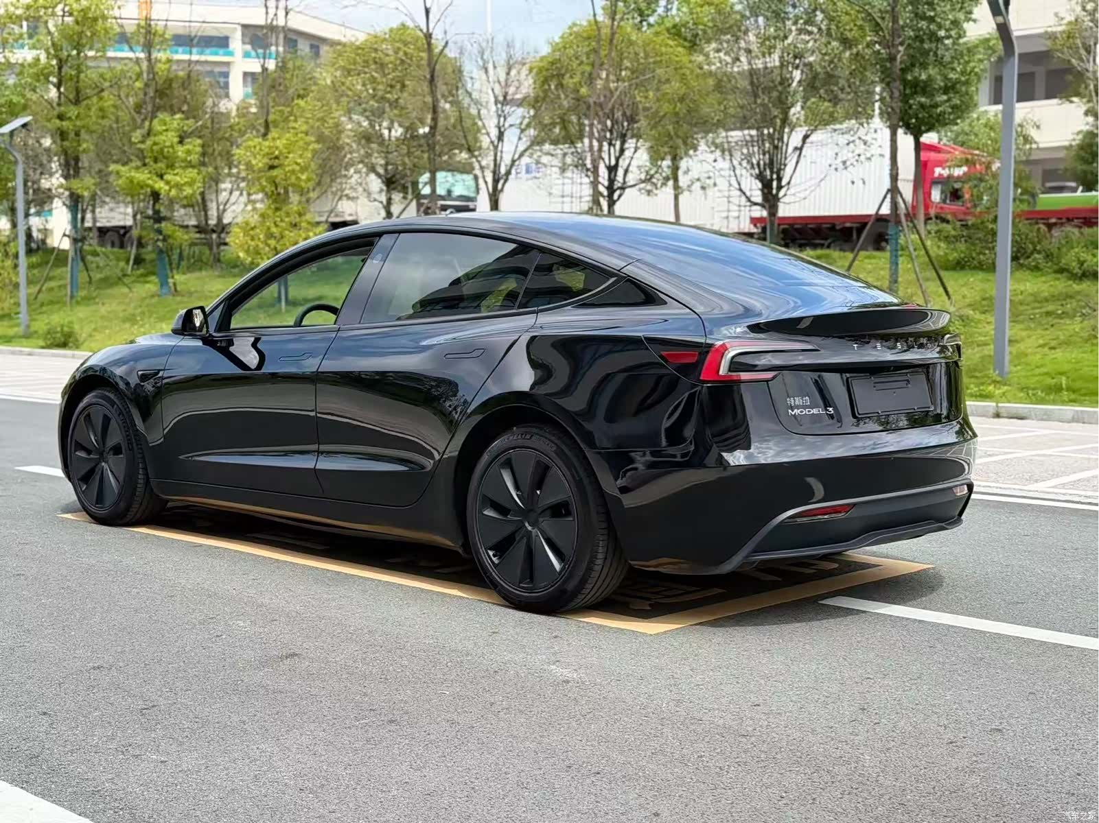 Tesla Model 3, 2024 9