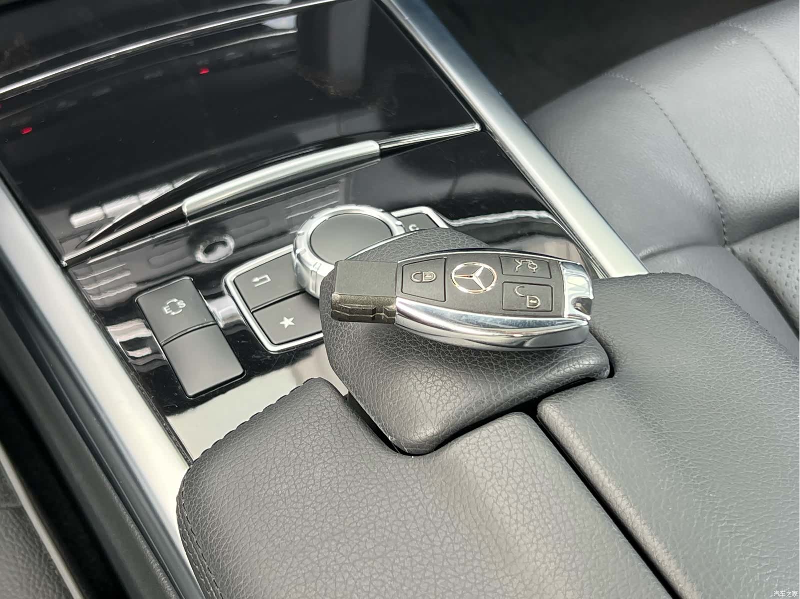 Mercedes-Benz E-Class, 2016 26