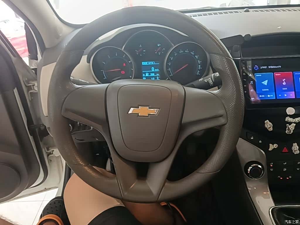 Chevrolet SE, 2016 11