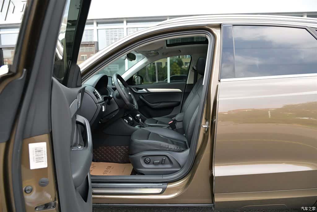Audi Q3, 2015 4