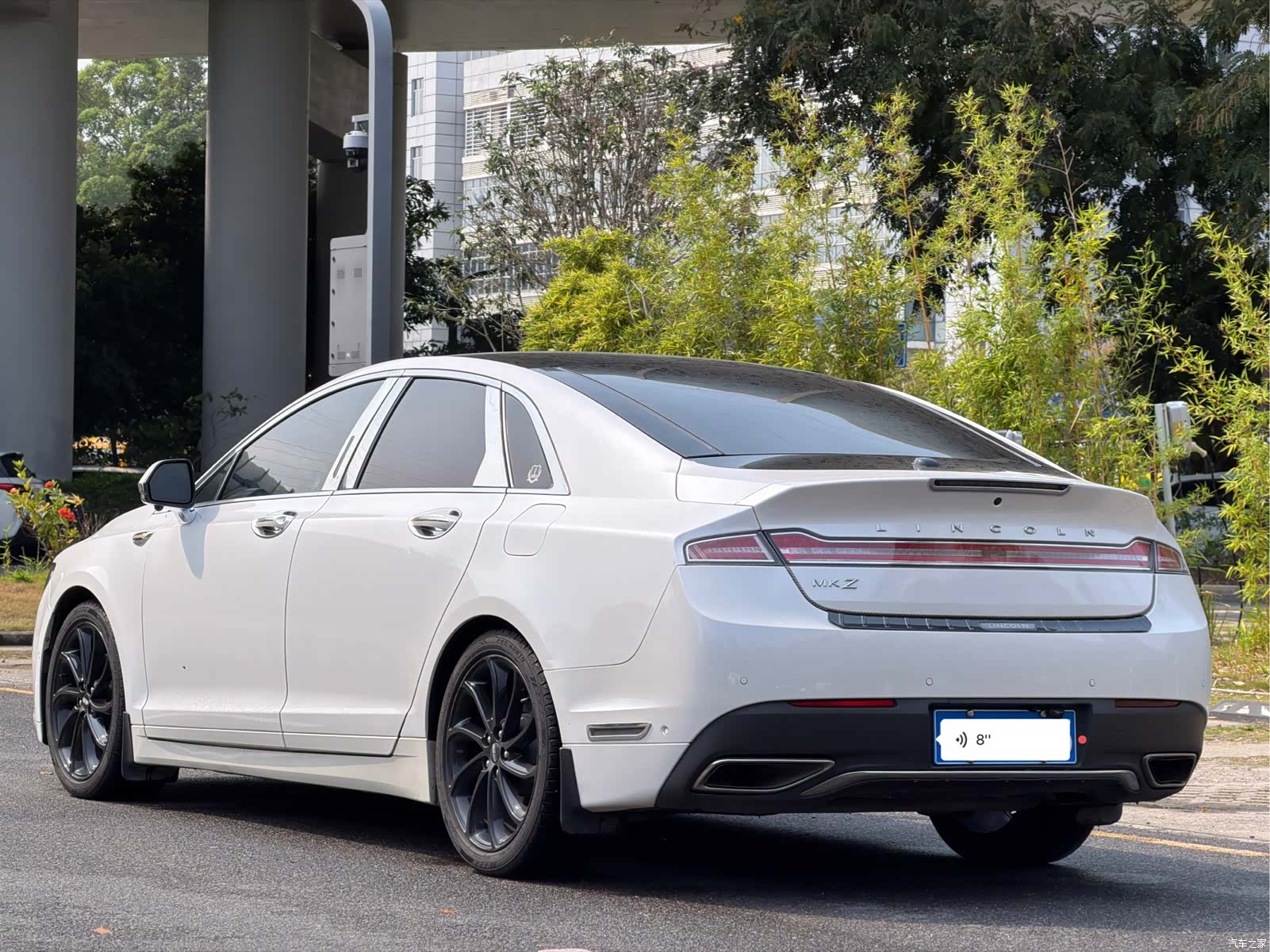 Lincoln MKZ, 2021 4