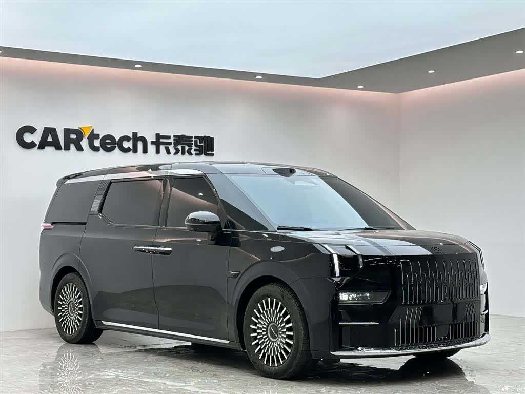 Zeekr 009, 2025 6