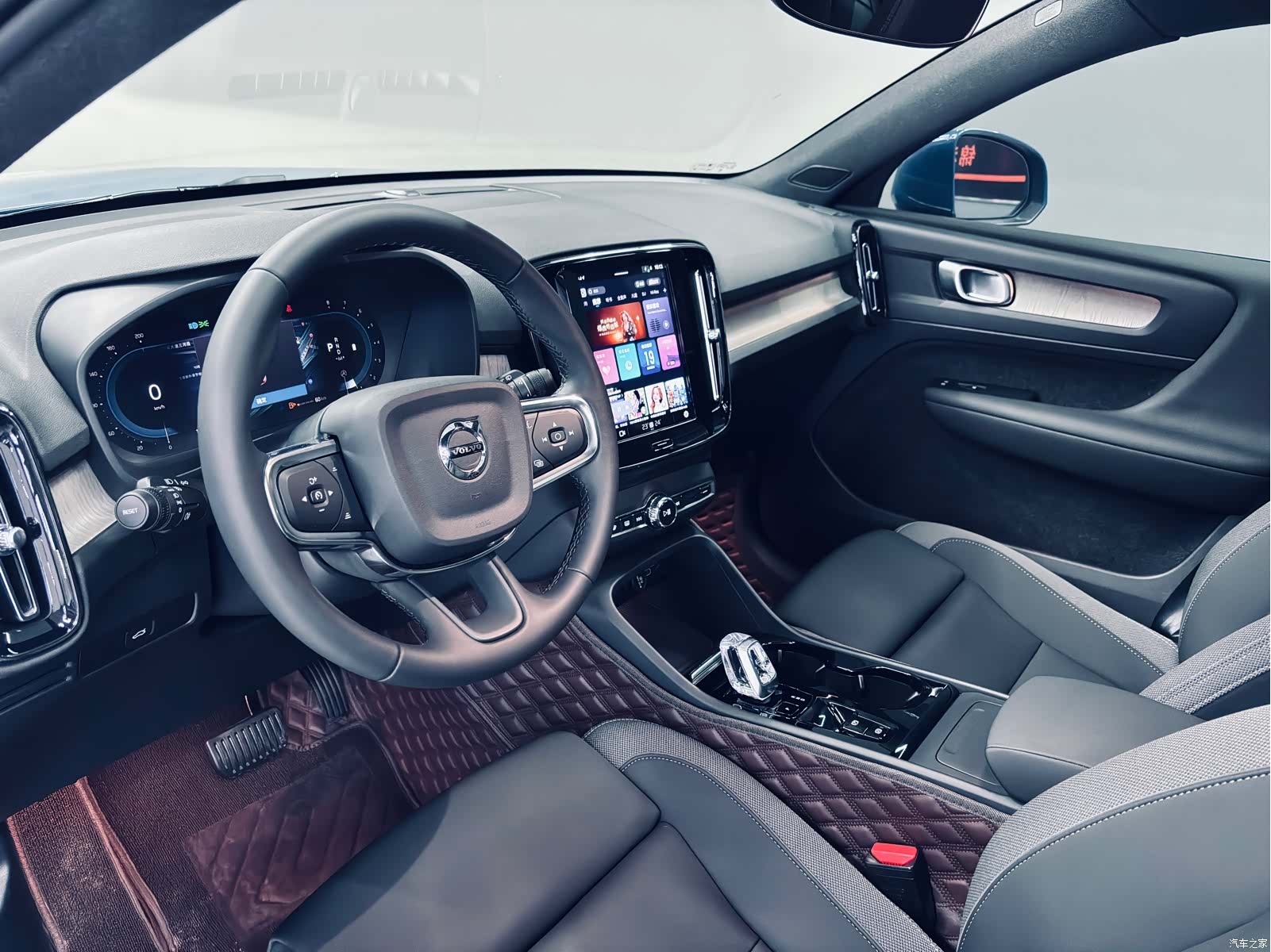 Volvo XC40, 2023 9