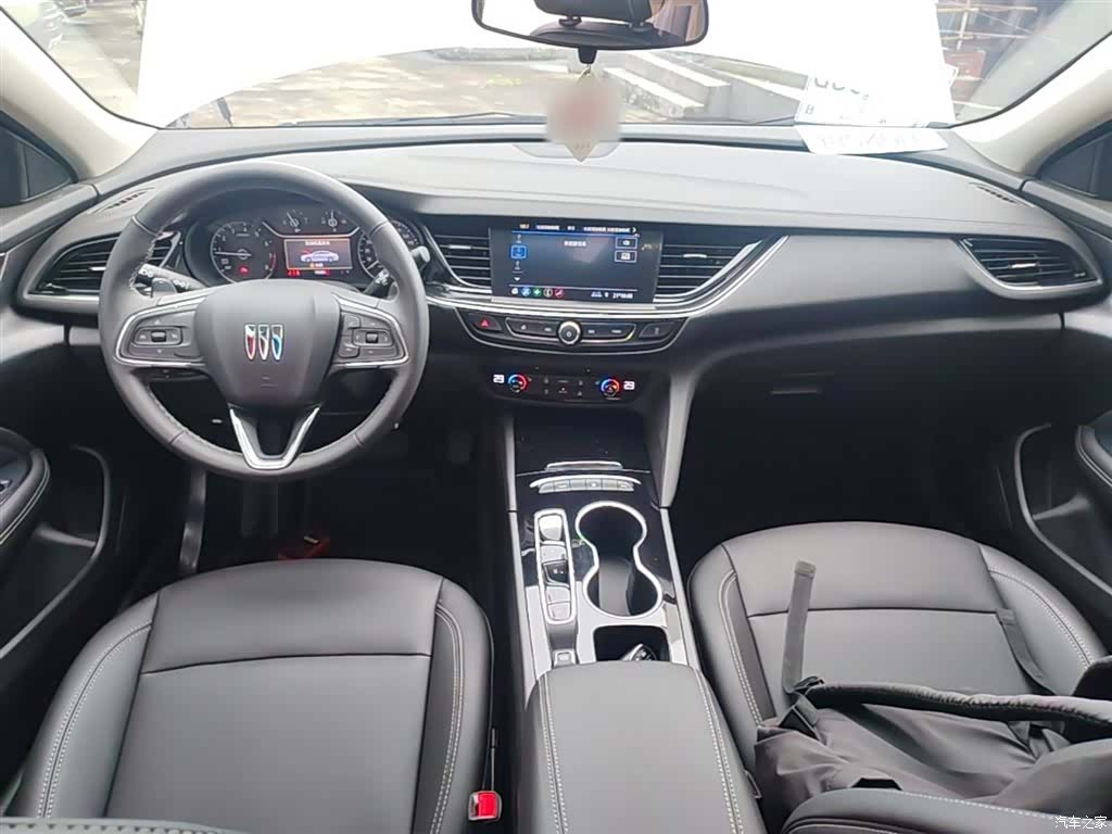 Buick Regal, 2025 10