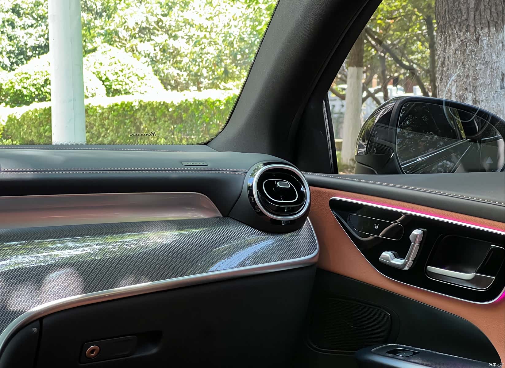 Mercedes-Benz GLC, 2025 18