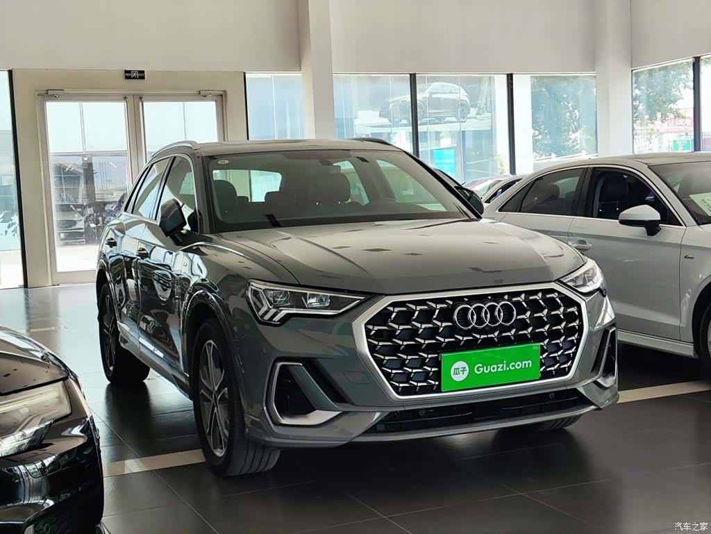 Audi Q3, 2024 4
