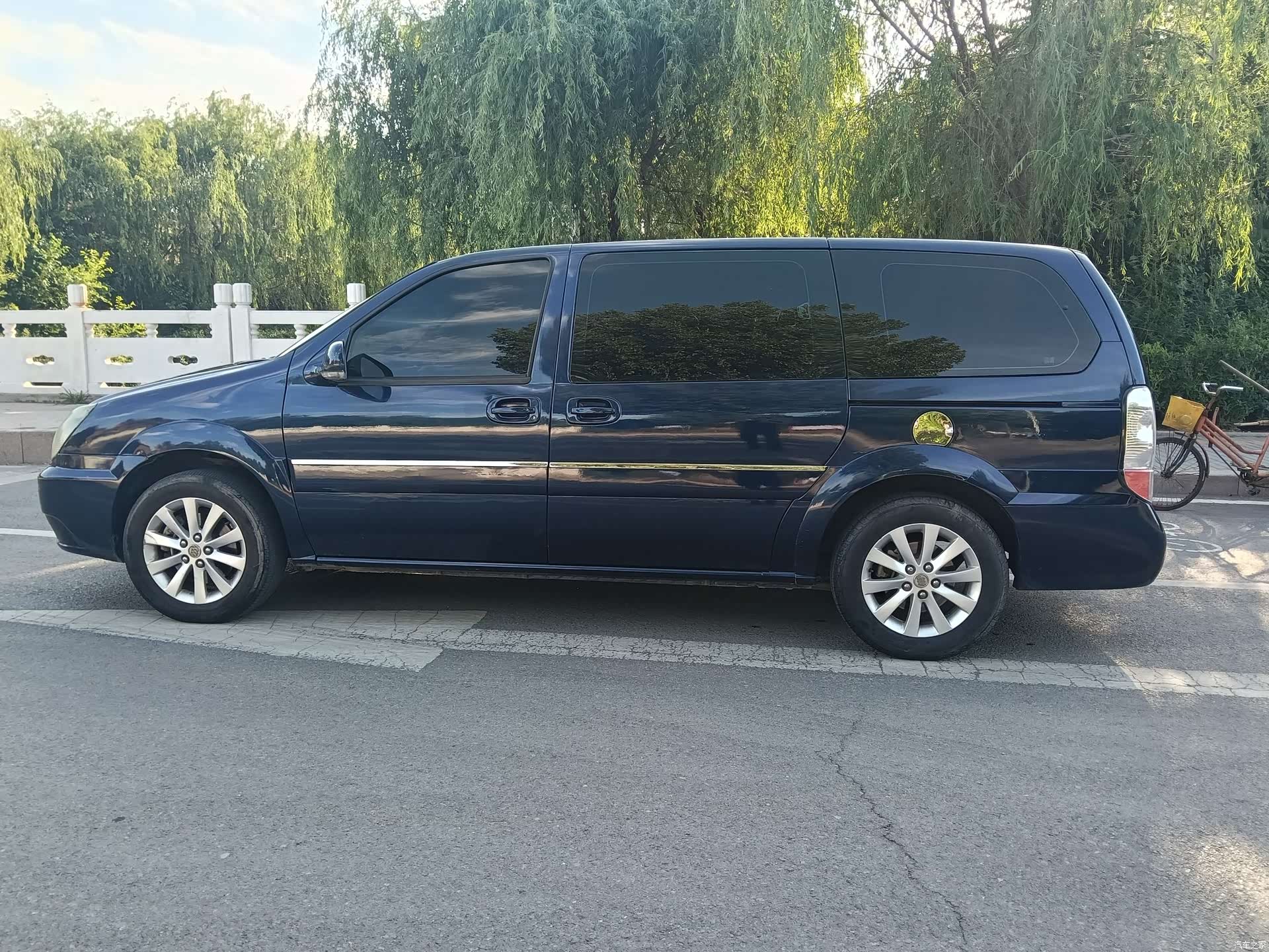 Buick GL8, 2015 4