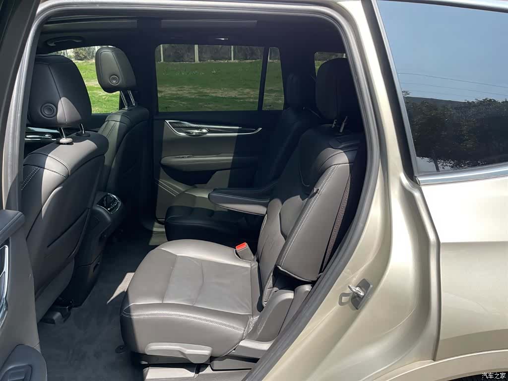 Cadillac XT6, 2021 15