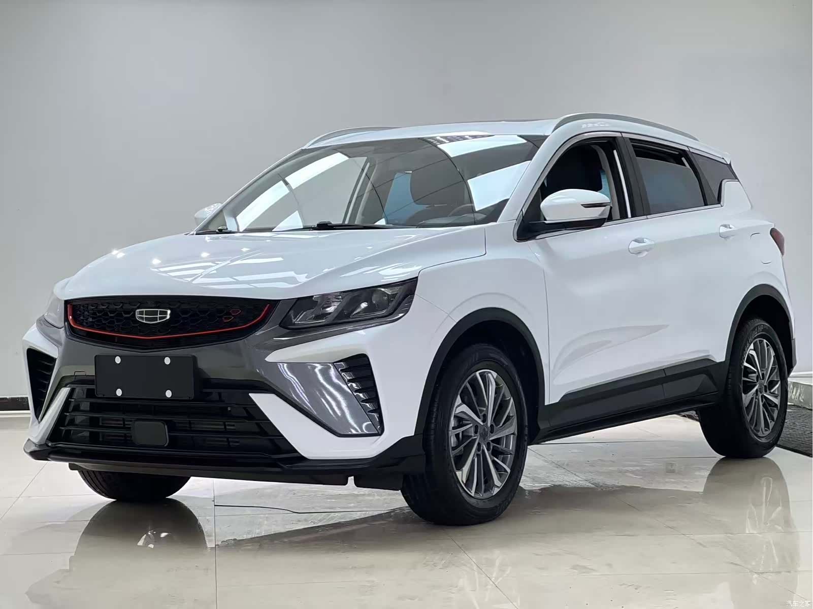 Geely Coolray, 2022 1