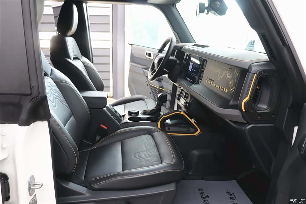 Ford Bronco, 2024 22
