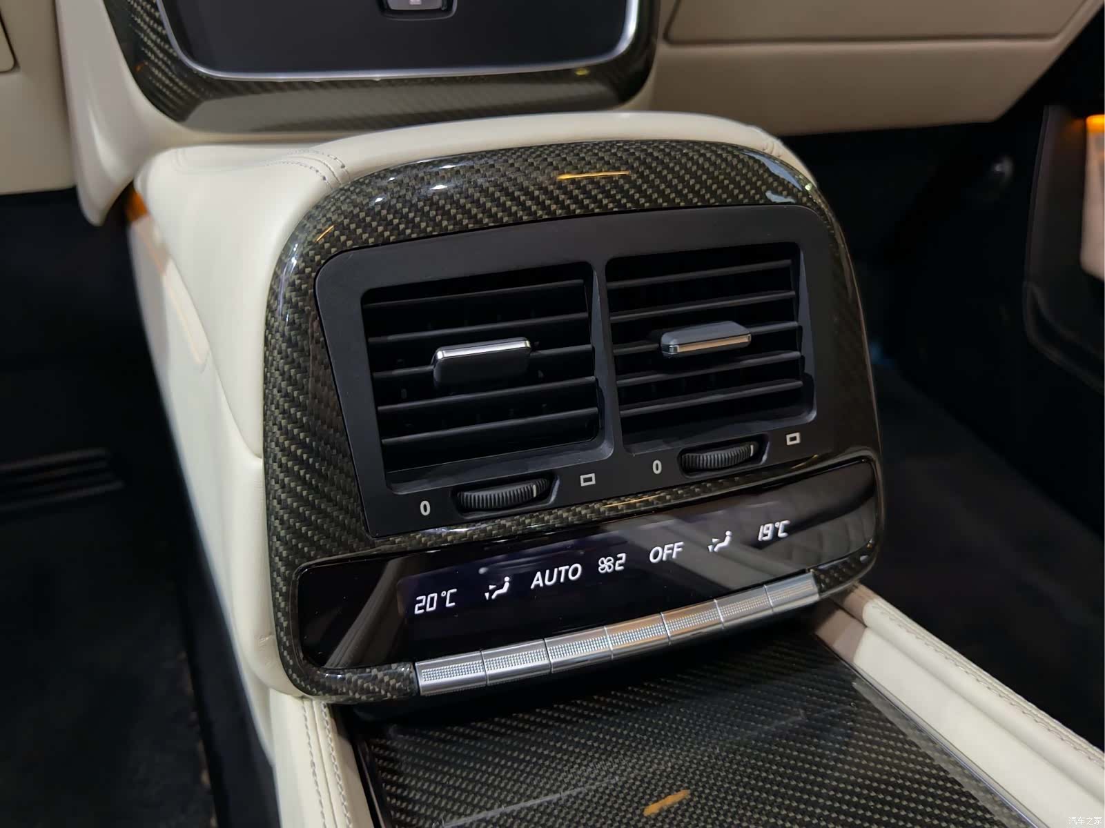 Mercedes-Benz G-Class, 2018 22