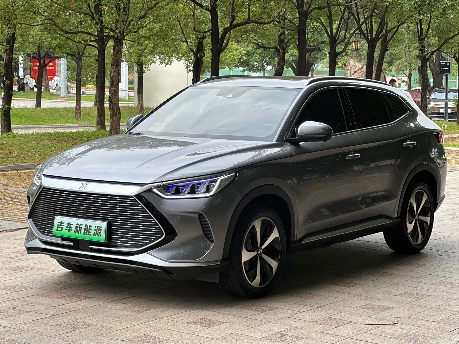 BYD Song, 2022 1